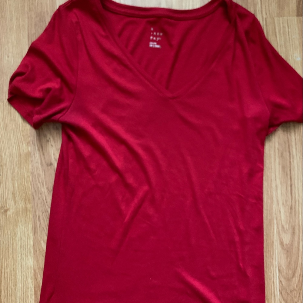 Red tee, never worn!
